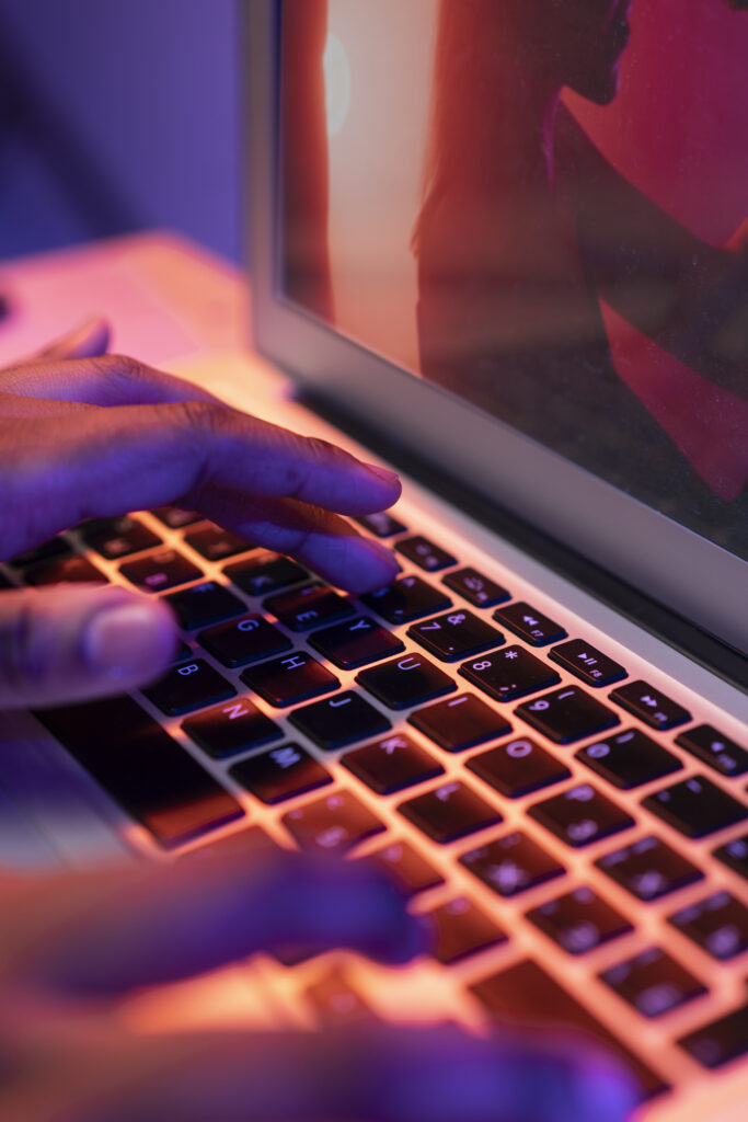 Descubre la selección de ordenadores Lenovo de Uranus Systems: obtén equipos informáticos reacondicionados con la máxima garantía y al mejor precio que existe.